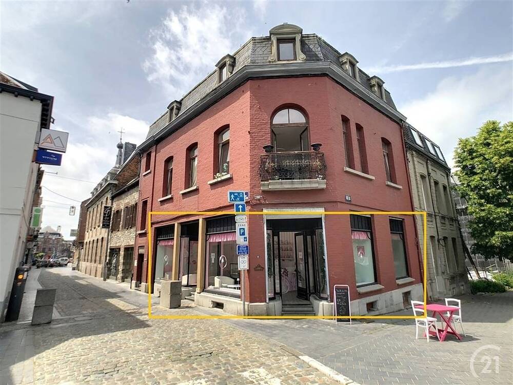 Commerce à louer à Chimay 6460 800.00€  chambres m² - annonce 547746