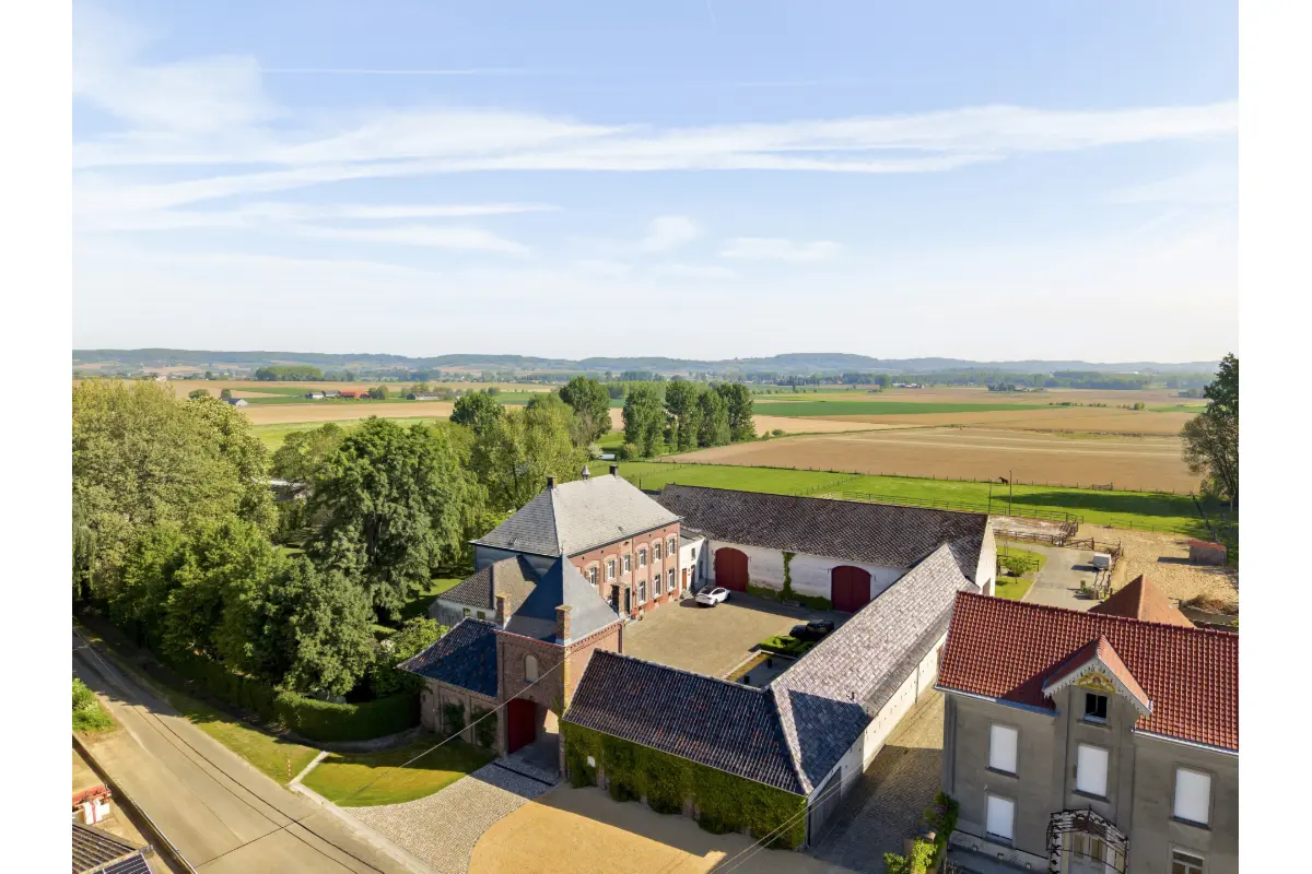 Maison à vendre à Anvaing 7910 0.00€ 7 chambres 1500.00m² - annonce 549218