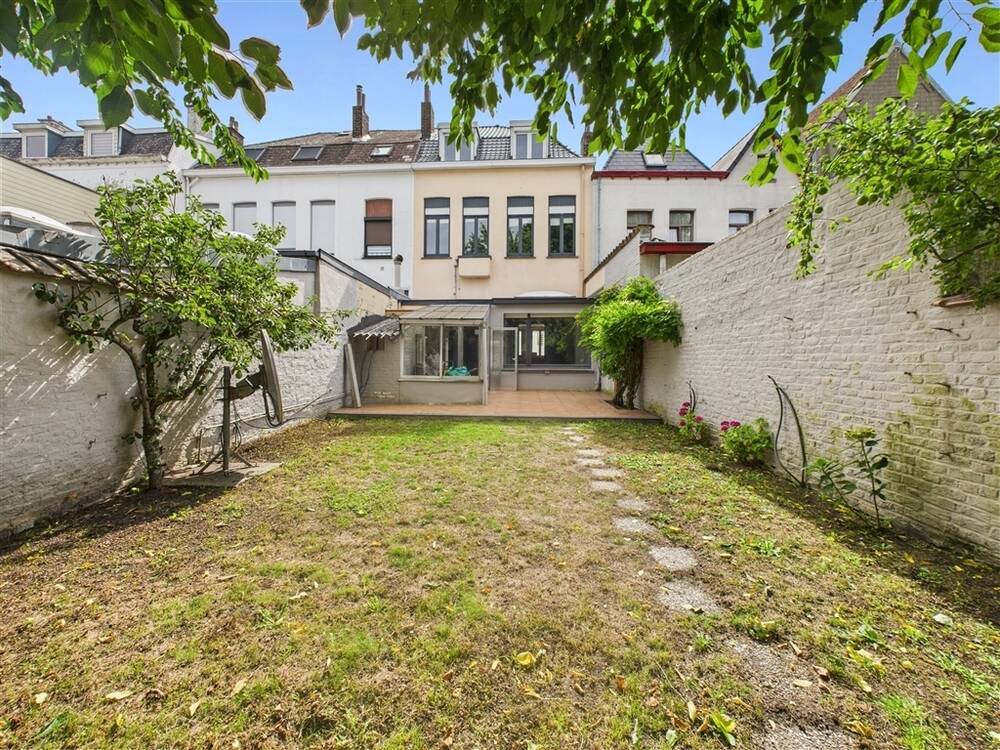 Maison à vendre à Tournai 7500 285000.00€ 5 chambres 214.00m² - annonce 548623