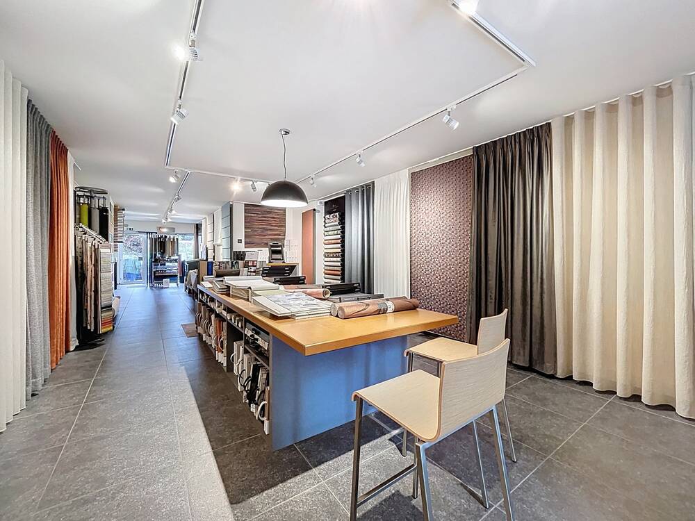 Commerce à louer à Tournai 7500 850.00€ chambres 90.00m² - annonce 549926