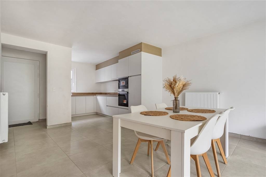 Maison à à Leuze-en-Hainaut 7900 246850.00€ 3 chambres 106.00m² - annonce 549575