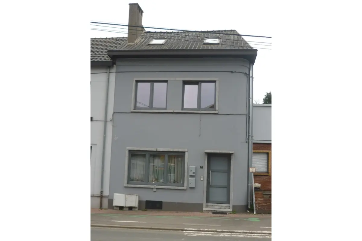 Duplex à louer à Roux 6044 680.00€ 1 chambres 85.00m² - annonce 549729