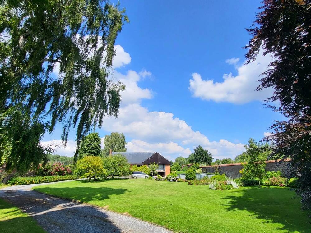 Maison à louer à Tournai 7500 1600.00€ 7 chambres 450.00m² - annonce 550213
