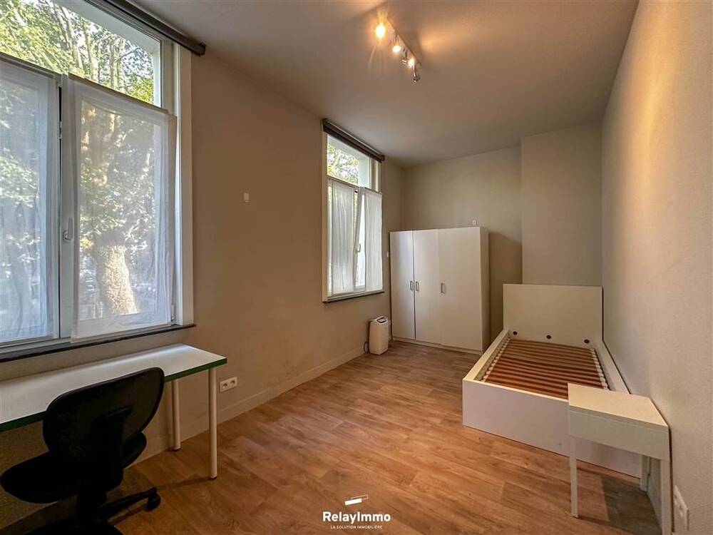 Appartement à louer à Tournai 7500 300.00€  chambres m² - annonce 550803