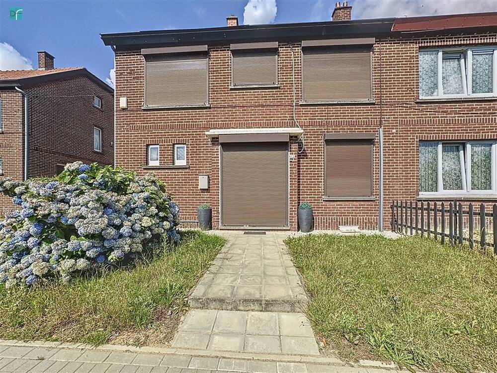 Maison à louer à Wanfercée-Baulet 6224 975.00€ 3 chambres 110.00m² - annonce 551097