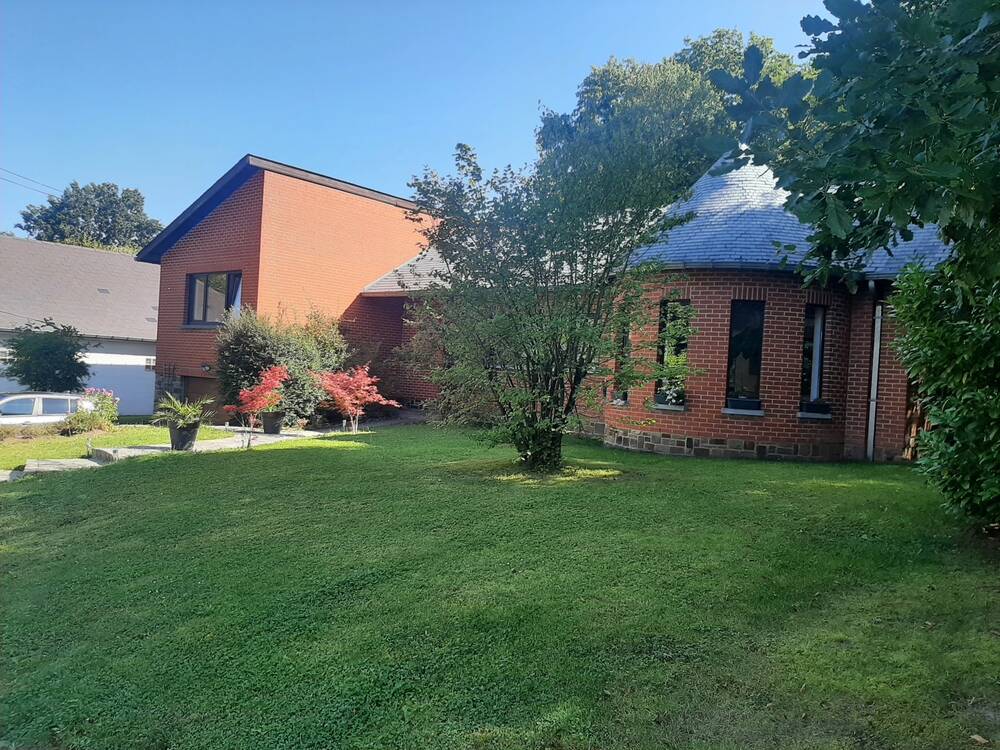 Villa à louer à Ham-sur-Heure-Nalinnes 6120 1200.00€ 3 chambres 151.00m² - annonce 552812