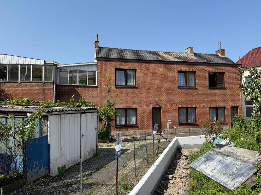 Maison à vendre à Marchienne-au-Pont 6030 159000.00€ 3 chambres 148.00m² - annonce 552759