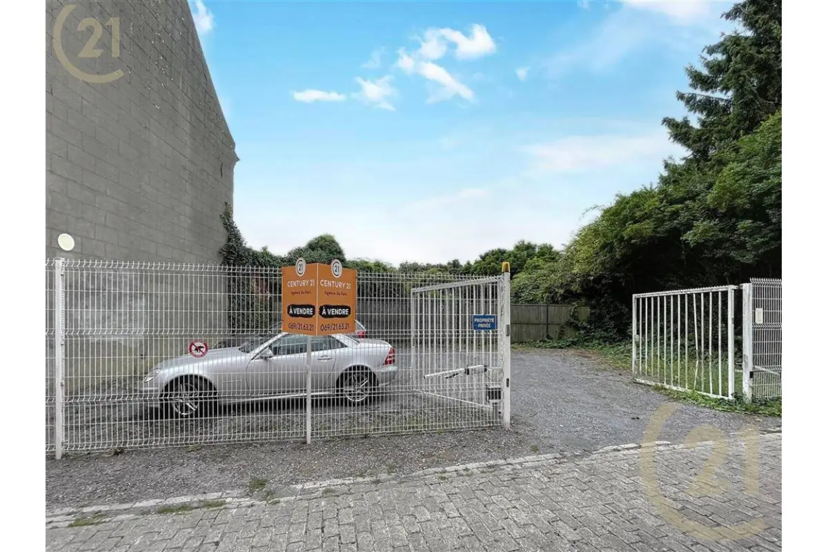 Terrain à vendre à Leuze-en-Hainaut 7900 40000.00€  chambres m² - annonce 631552