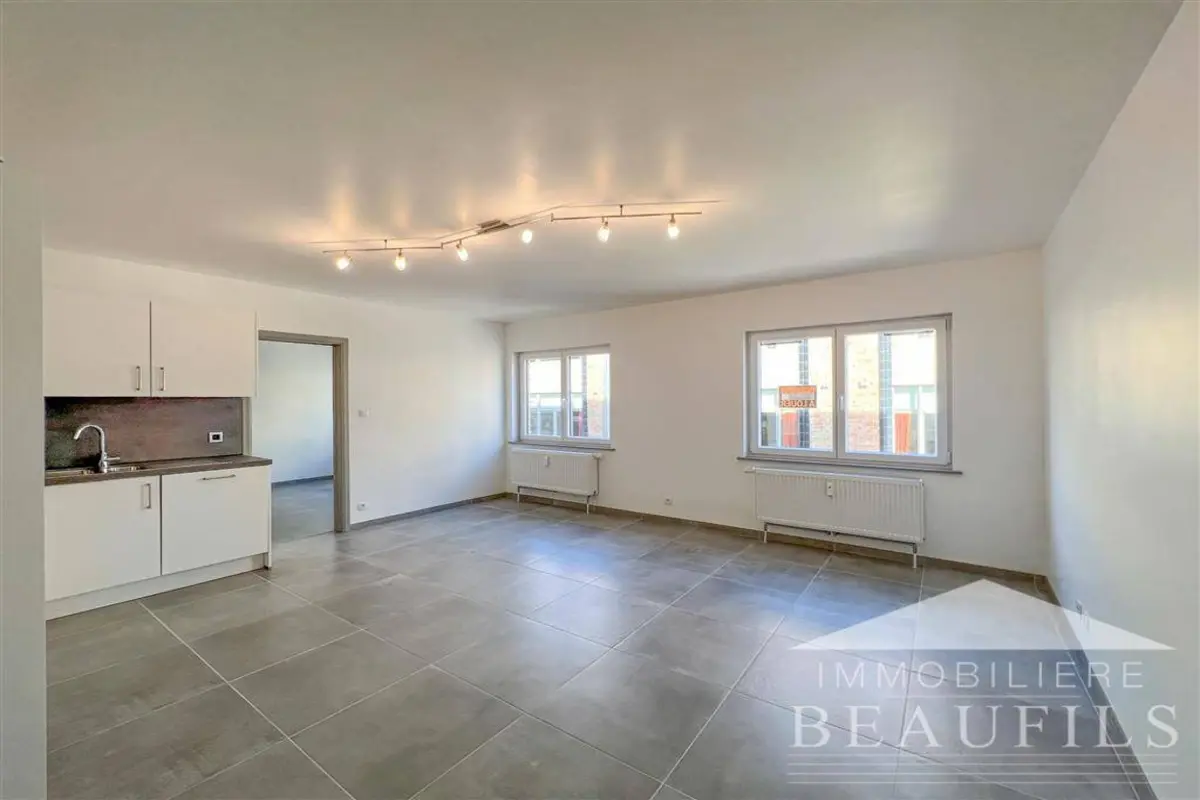 Appartement à louer à Morlanwelz-Mariemont 7140 650.00€ 1 chambres 48.00m² - annonce 553135