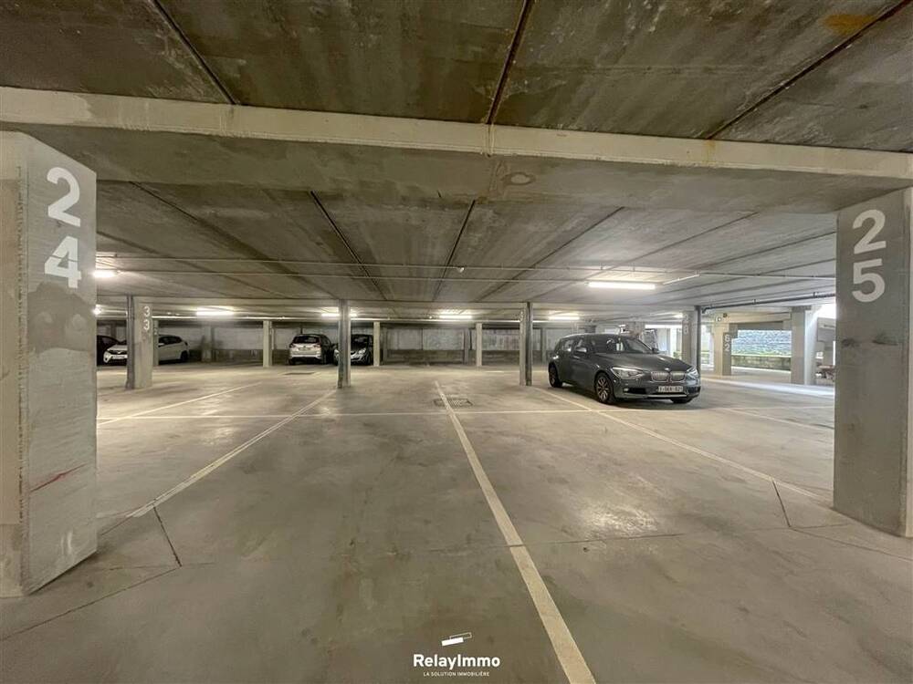 Parking à à Tournai 7500 80.00€ chambres m² - annonce 553144