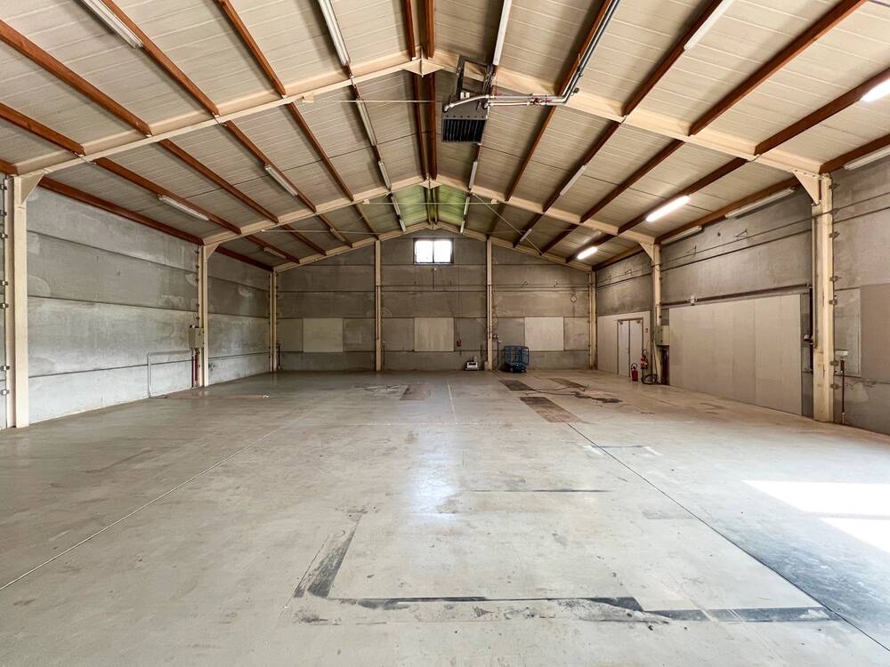 Commerce à louer à Arquennes 7181 1800.00€  chambres 420.00m² - annonce 553252