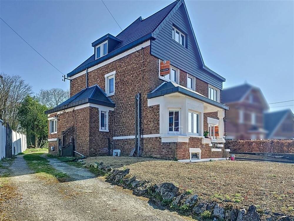 Maison à vendre à Beaumont 6500 320000.00€ 5 chambres 258.00m² - annonce 556120