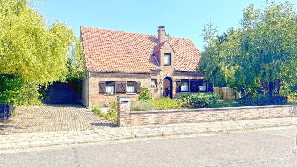 Villa à vendre à Ghlin 7011 380000.00€ 4 chambres 199.00m² - annonce 556369