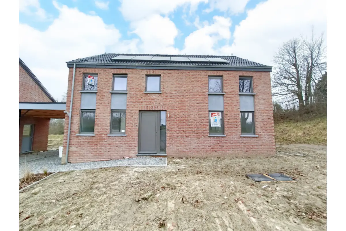 Maison à vendre à Ham-sur-Heure-Nalinnes 6120 395000.00€ 3 chambres 157.00m² - annonce 557372