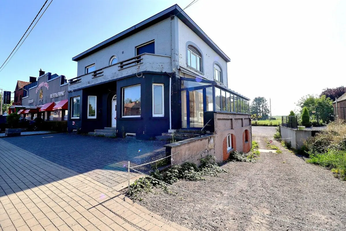 Commerce à vendre à Gozée 6534 350000.00€  chambres 350.00m² - annonce 559295