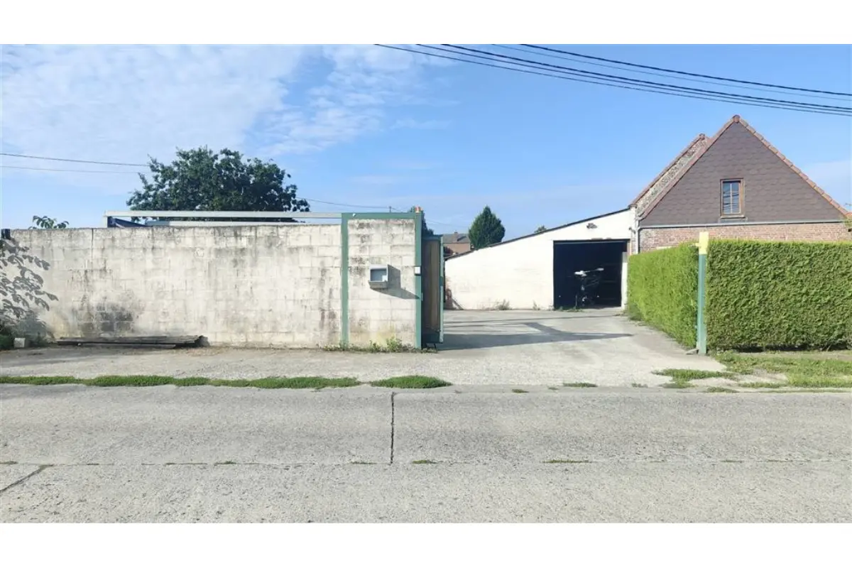 Commerce à louer à Mourcourt 7543 1500.00€  chambres 250.00m² - annonce 558963