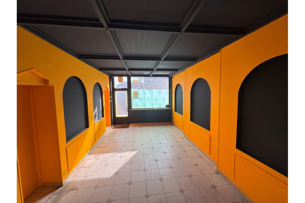 Commerce à louer à Mons 7000 900.00€  chambres m² - annonce 652163