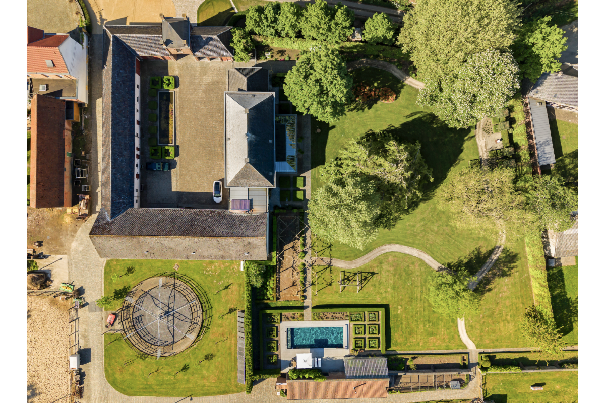 Maison à vendre à Anvaing 7910 0.00€ 7 chambres 1500.00m² - annonce 560355