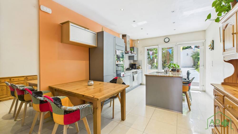 Maison à vendre à Lodelinsart 6042 165000.00€ 4 chambres 95.00m² - annonce 560387