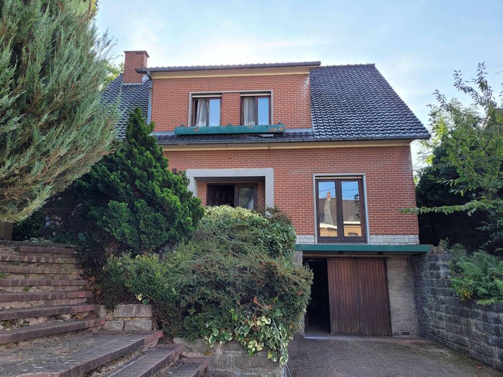 Villa à vendre à Strépy-Bracquegnies 7110 350000.00€ 4 chambres m² - annonce 562824
