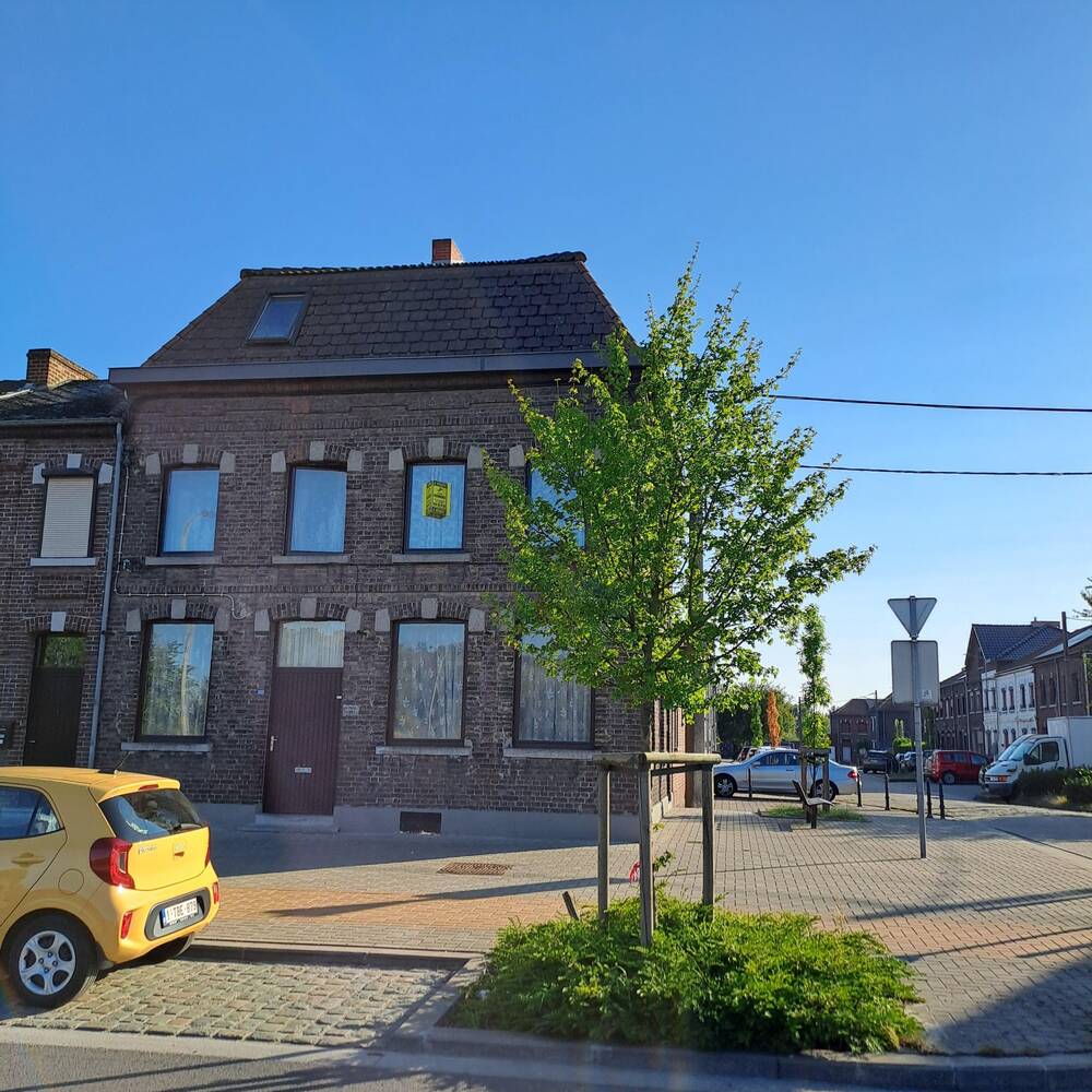 Maison à vendre à Ghlin 7011 250000.00€ 8 chambres m² - annonce 562527