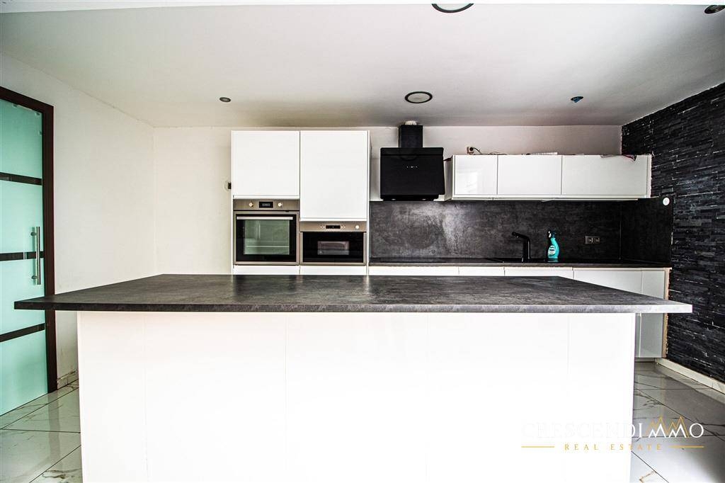 Maison à vendre à Haine-Saint-Paul 7100 185000.00€ 3 chambres 144.00m² - annonce 562787