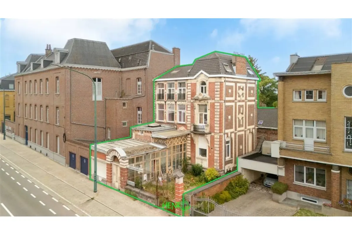 Immeuble de rapport - Immeuble à appartement à vendre à Tournai 7500 550000.00€ 7 chambres m² - annonce 563073