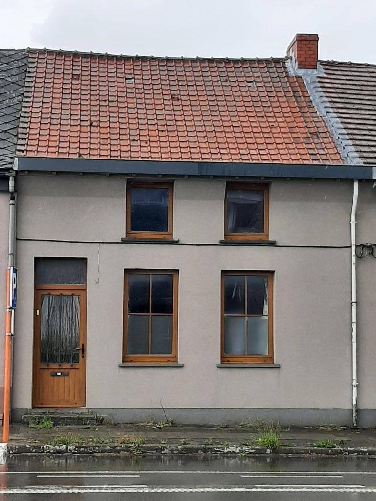 Maison à vendre à Leuze-en-Hainaut 7900 80000.00€ 3 chambres m² - annonce 564477