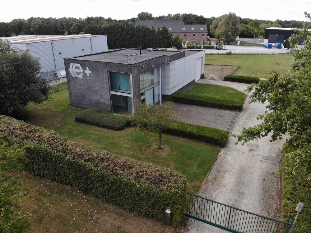 Commerce à vendre à Gosselies 6041 870000.00€  chambres 520.00m² - annonce 565041