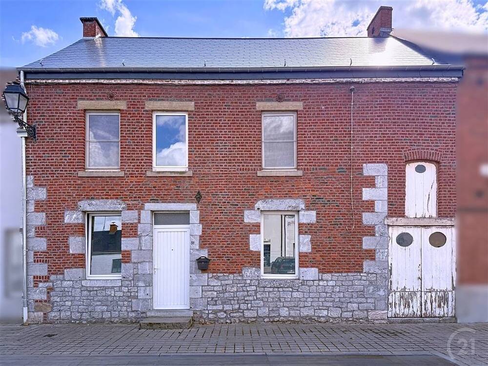 Maison à vendre à Froidchapelle 6440 175000.00€ 5 chambres 151.00m² - annonce 565634