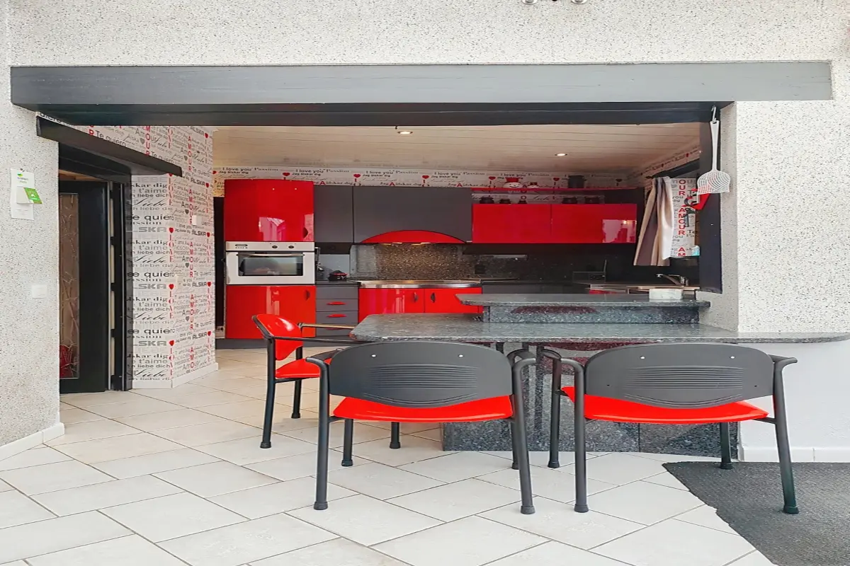 Maison à vendre à Roux 6044 199000.00€ 2 chambres 320.00m² - annonce 566772