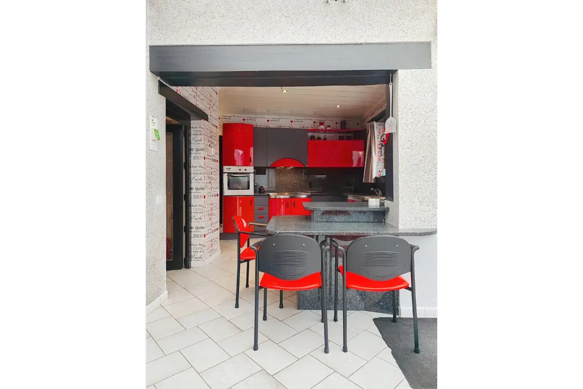 Immeuble mixte à vendre à Roux 6044 199000.00€ 2 chambres 320.00m² - annonce 566772