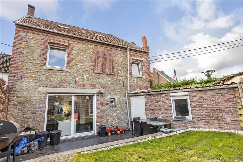 Maison à vendre à Roucourt 7601 225000.00€ 3 chambres 210.00m² - annonce 570309