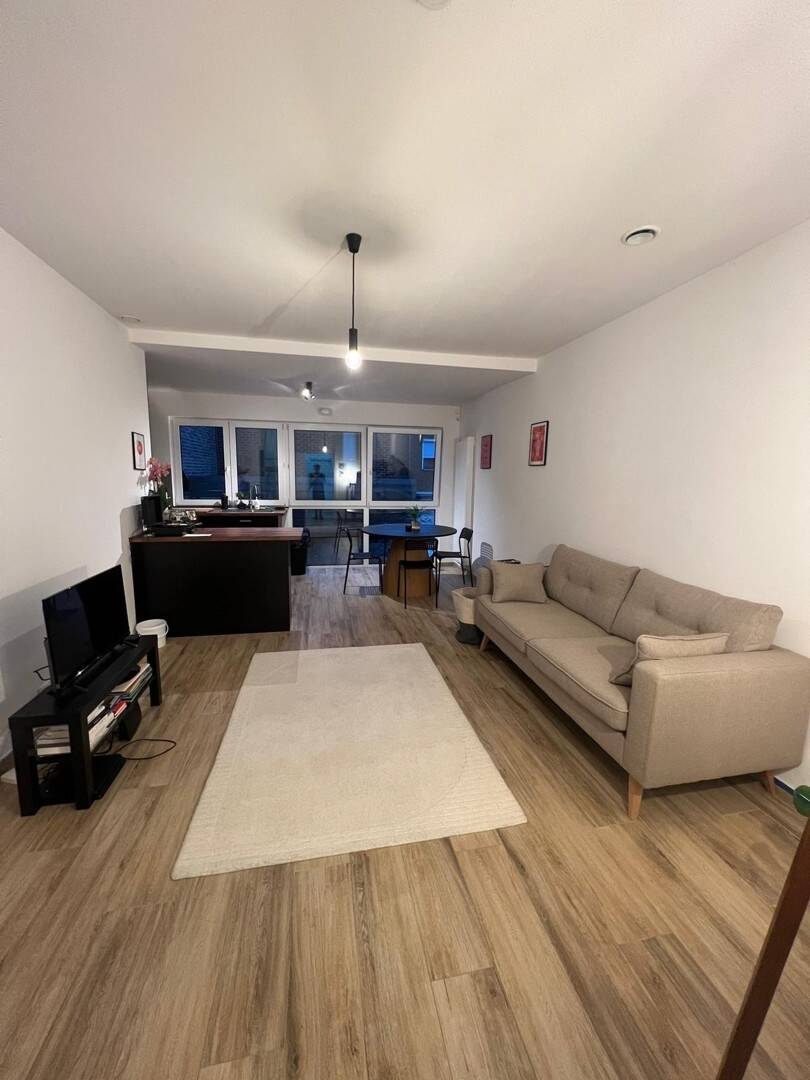 Appartement à à Mons 7000 900.00€ chambres m² - annonce 568936