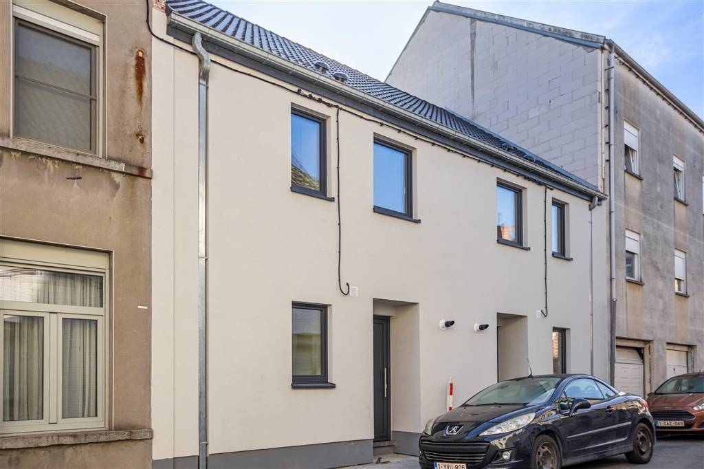 Maison à vendre à Leuze-en-Hainaut 7900 246850.00€ 3 chambres 106.00m² - annonce 571479