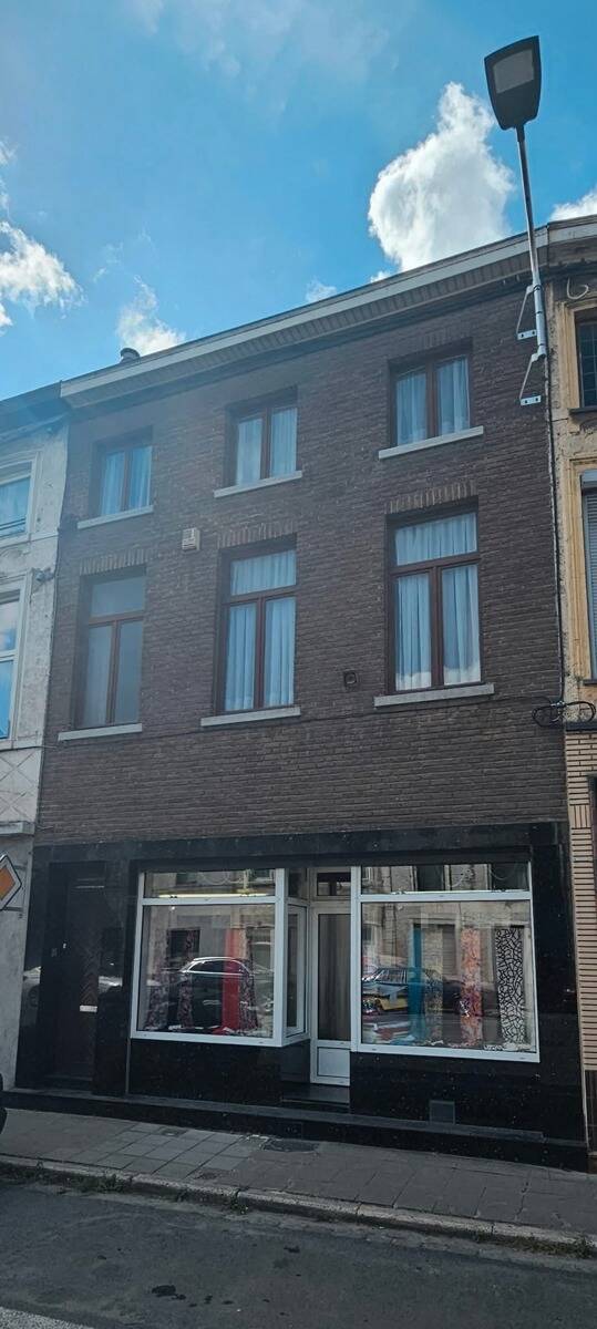 Maison à vendre à Marchienne-au-Pont 6030 175000.00€ 4 chambres m² - annonce 571583