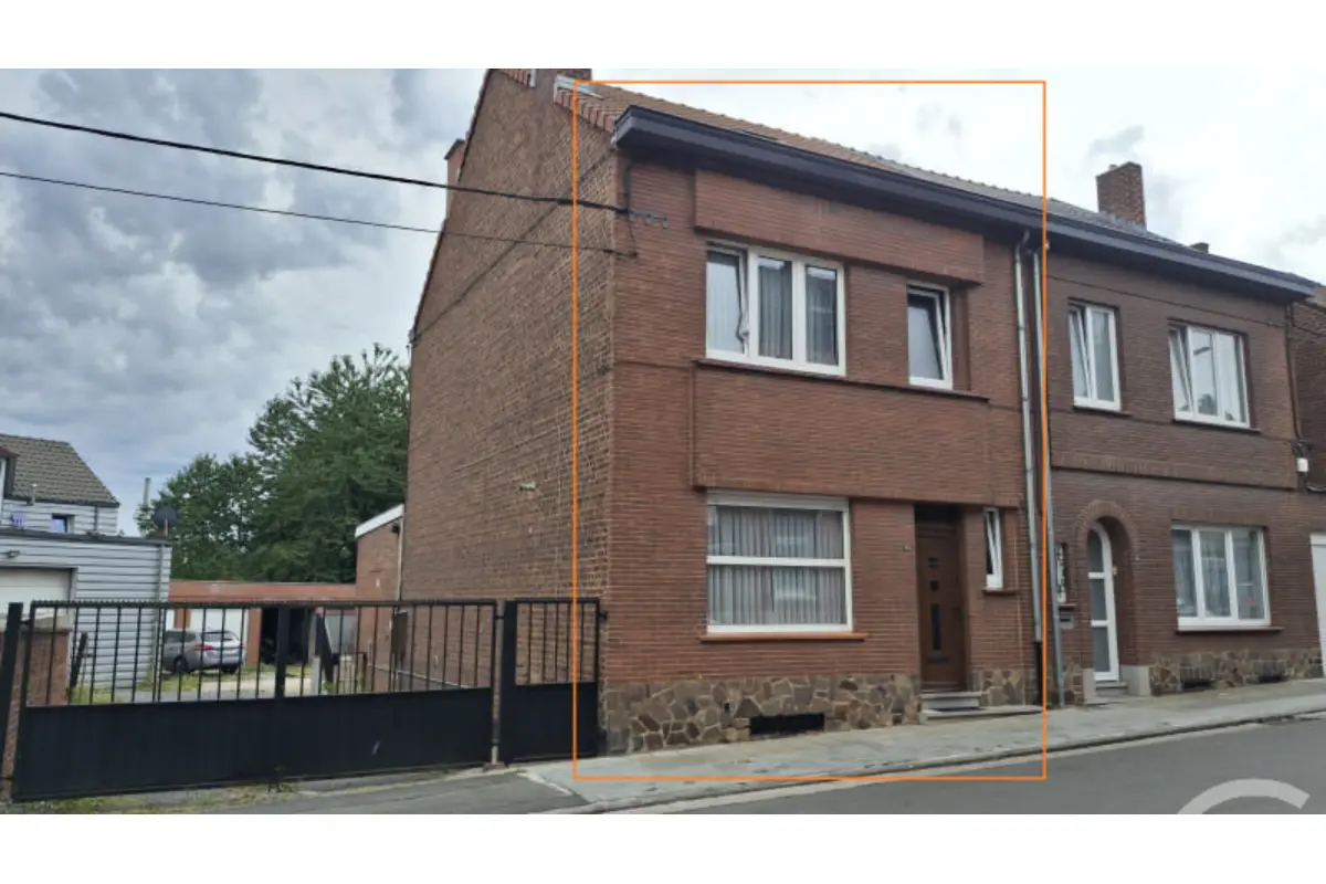 Maison à vendre à Marchienne-au-Pont 6030 189000.00€ 3 chambres 158.00m² - annonce 571401