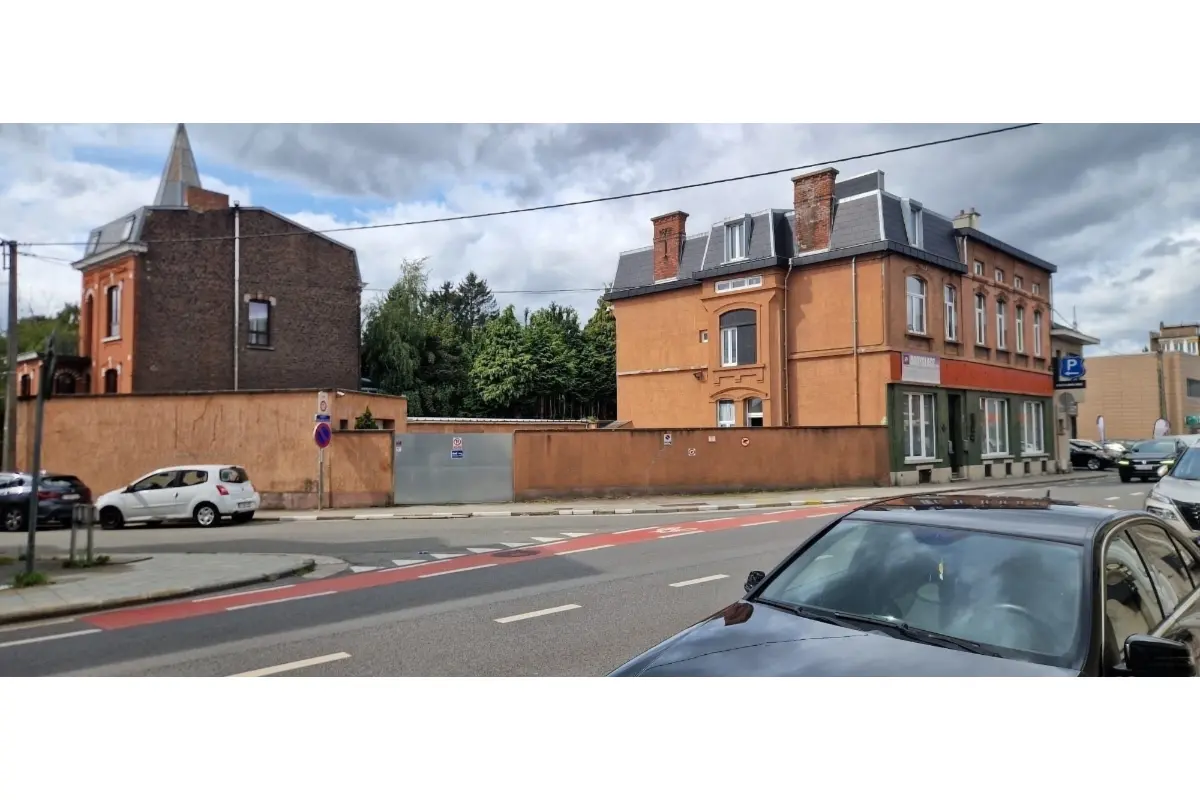 Maison de maître à vendre à Châtelet 6200 499900.00€ 5 chambres 390.00m² - annonce 744366