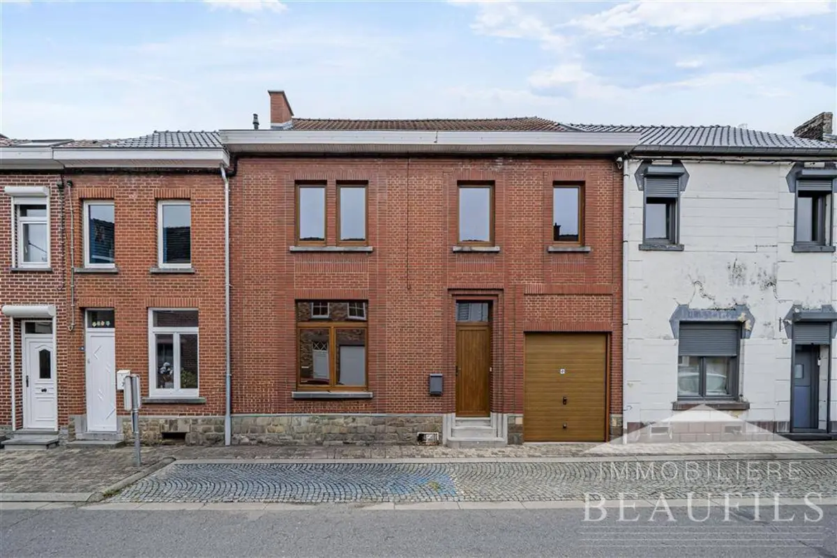 Maison à vendre à Frasnes-lez-Gosselies 6210 235000.00€ 3 chambres 140.00m² - annonce 571876