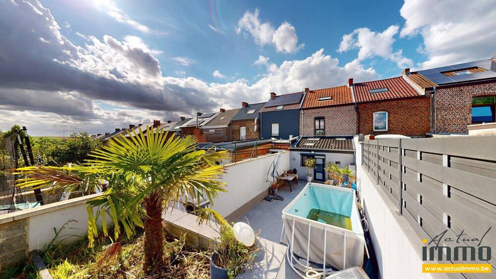 Maison à  à La Louvière 7100 195000.00€ 3 chambres 138.00m² - annonce 572102