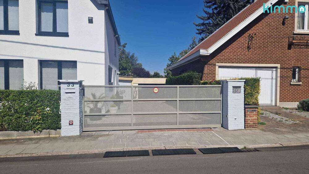 Commerce à louer à Couillet 6010 790.00€  chambres 300.00m² - annonce 572090