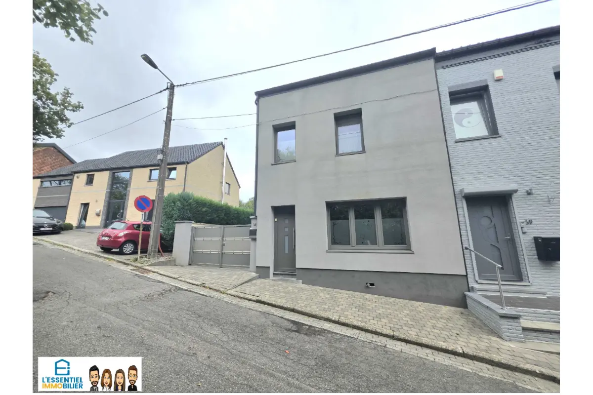 Immeuble de rapport - Immeuble à appartement à vendre à Gilly 6060 225000.00€ 4 chambres 205.00m² - annonce 572184