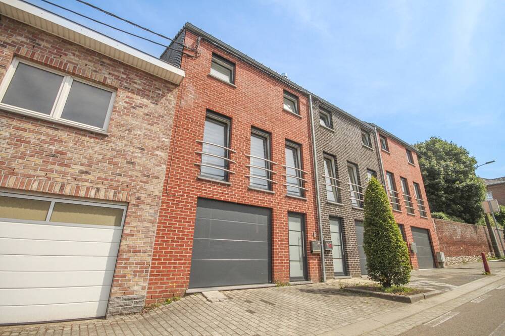 Maison à vendre à Fontaine-l'Evêque 6140 268000.00€ 3 chambres 241.00m² - annonce 572851