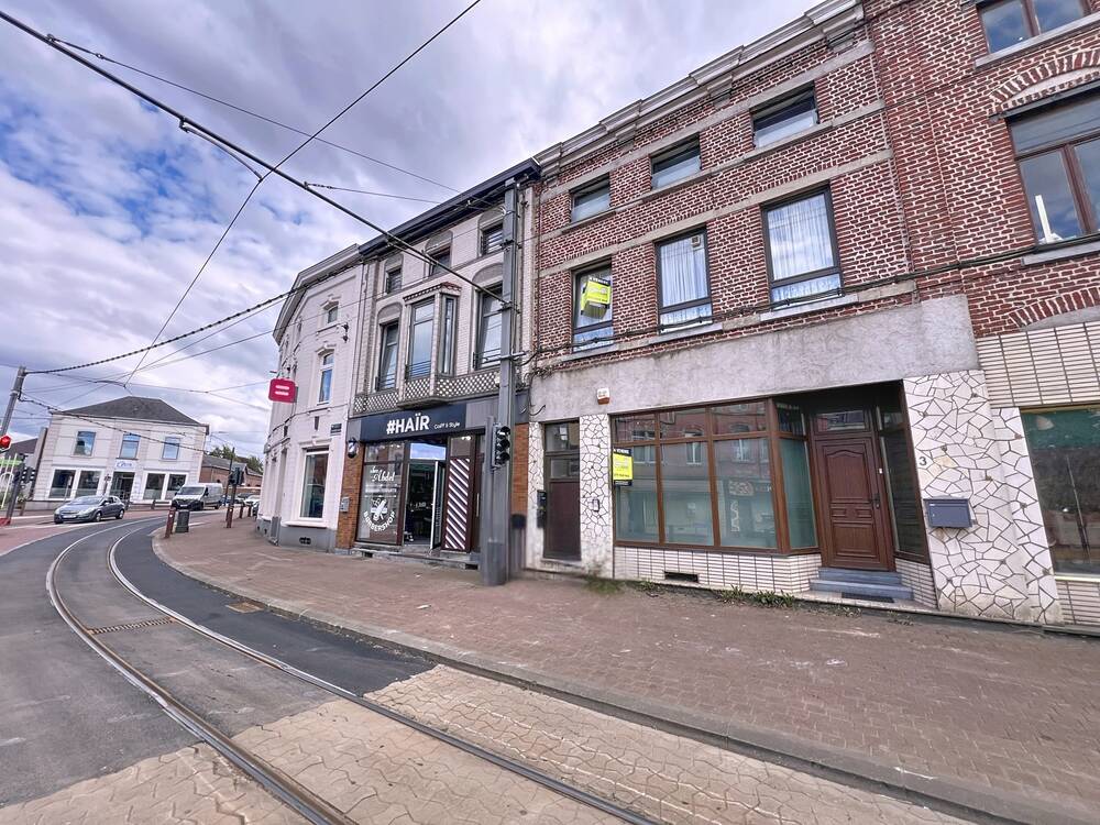 Immeuble de rapport - Immeuble à appartement à vendre à Anderlues 6150 330000.00€ 5 chambres 256.00m² - annonce 572454