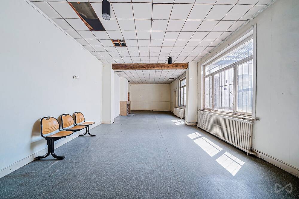 Immeuble mixte à vendre à Ath 7800 220000.00€ 2 chambres 324.00m² - annonce 574086