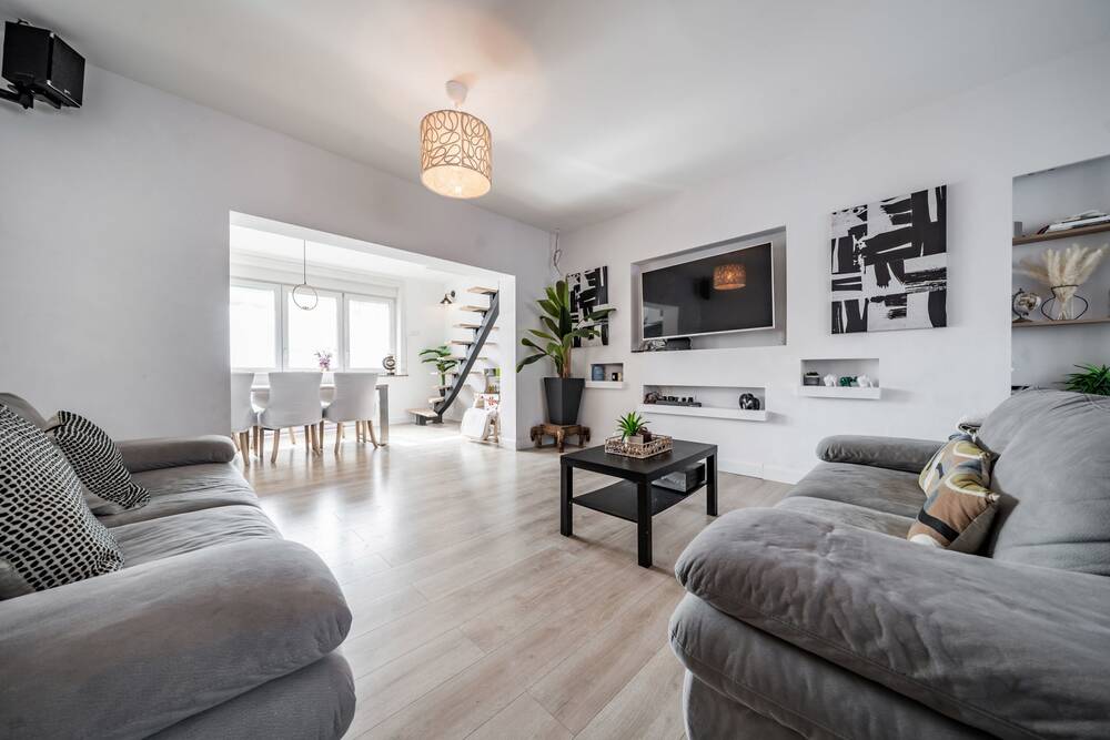 Maison à vendre à Mont-sur-Marchienne 6032 259000.00€ 5 chambres 174.00m² - annonce 573176