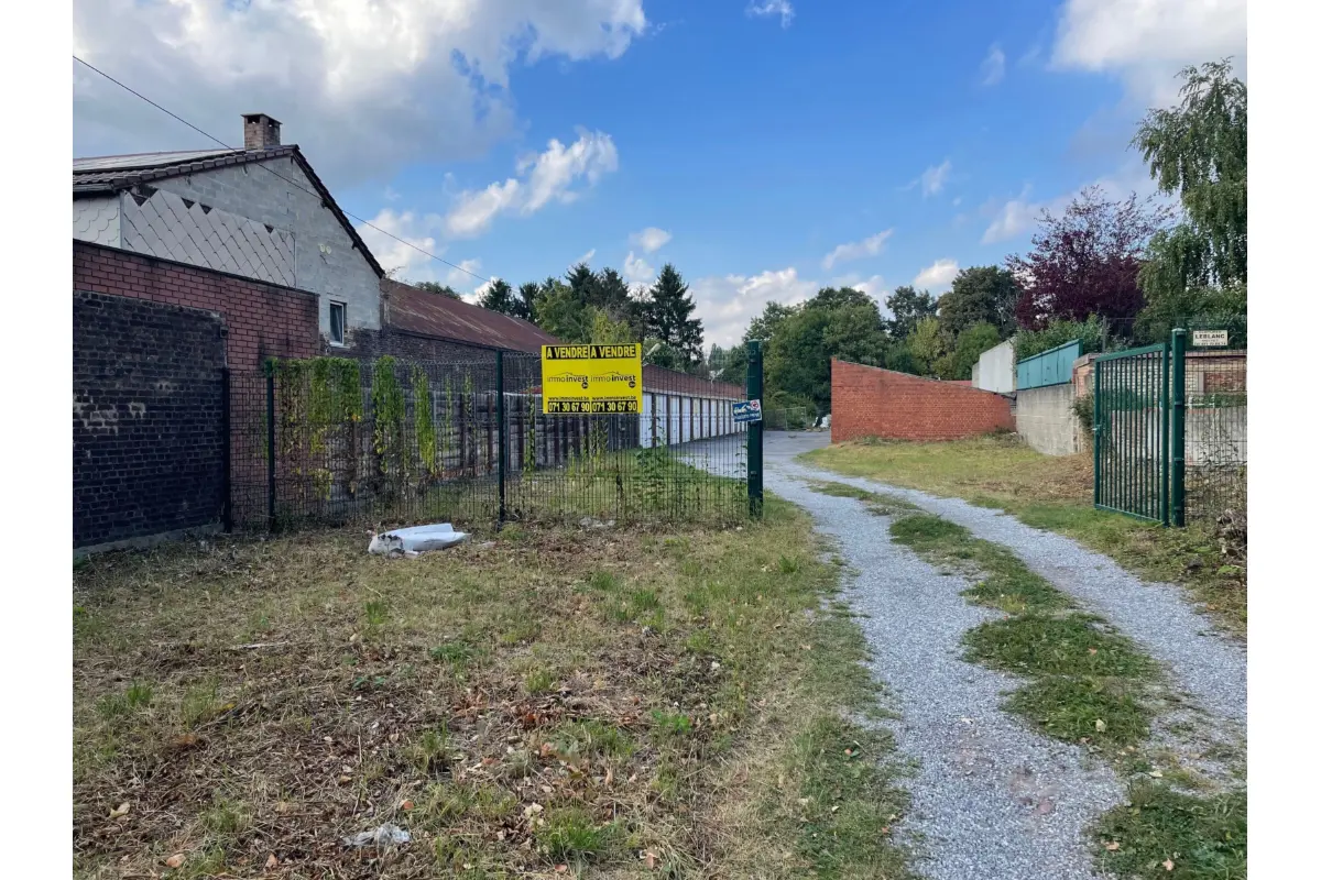 Box à vendre à Montignies-sur-Sambre 6061 13000.00€  chambres m² - annonce 573609