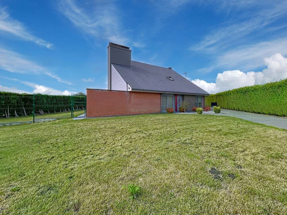 Villa à louer à Bon-Secours 7603 1050.00€ 4 chambres 214.00m² - annonce 573686