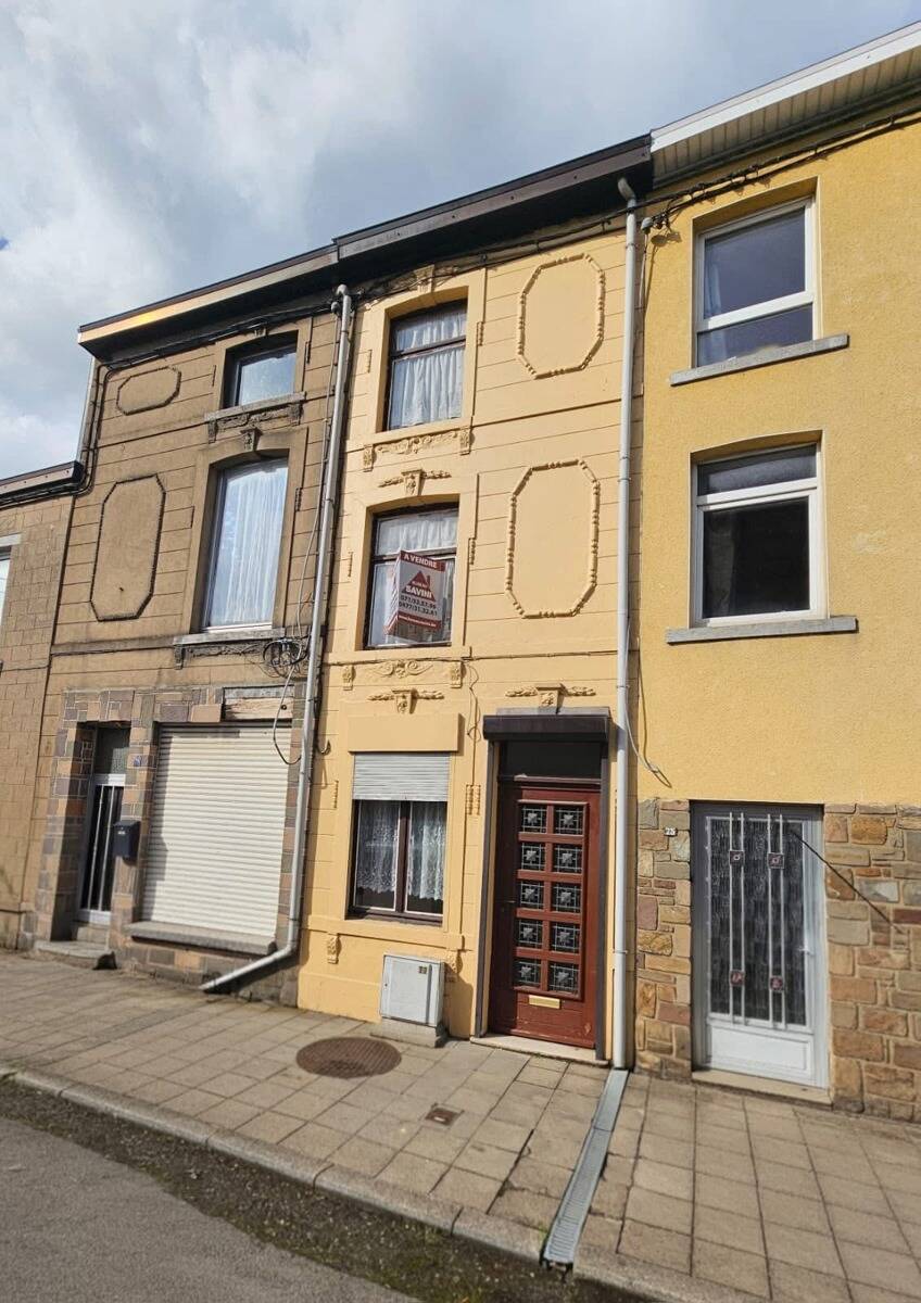 Maison à vendre à Marchienne-au-Pont 6030 89000.00€ 4 chambres 120.00m² - annonce 574797