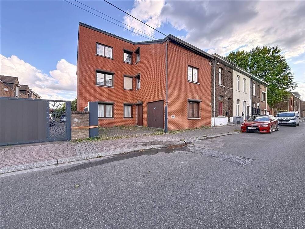 Maison à vendre à Gilly 6060 300000.00€ 4 chambres 220.00m² - annonce 574852